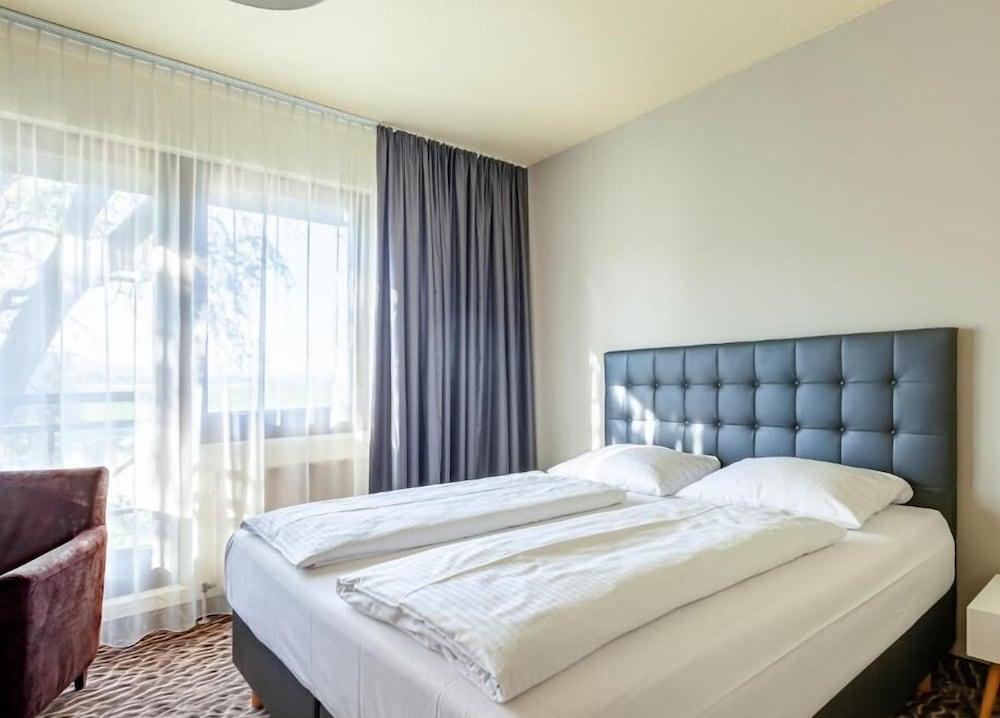 Doblergreen Hotel Stuttgart-Gerlingen Exterior photo